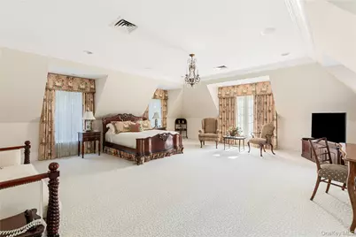 39 Chestnut Hill Drive, Upper Brookville, NY 11771 - Photo 25