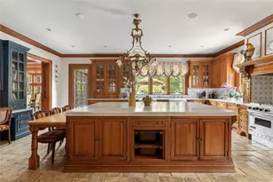 39 Chestnut Hill Dr, Upper Brookville, NY 11771 - Photo 15