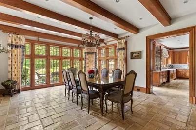 39 Chestnut Hill Drive, Upper Brookville, NY 11771 - Photo 17