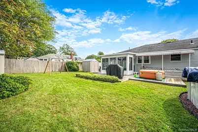 3 Gale Road, Oakdale, NY 11769 - Photo 5
