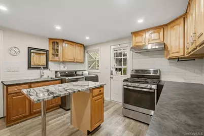 104 S Airmont Road, Suffern, NY 10901 - Photo 37