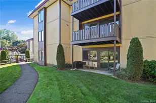 7 Granada Crescent, White Plains, NY 10603 - Photo 23