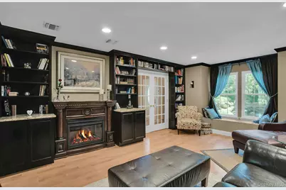43 Stonehurst Lane, Dix Hills, NY 11746 - Photo 11