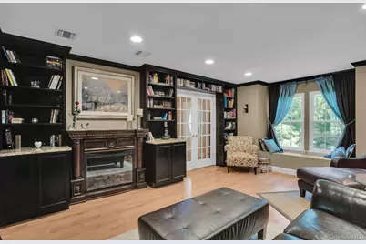 43 Stonehurst Lane, Dix Hills, NY 11746 - Photo 13