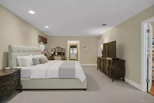 43 Stonehurst Ln, Dix Hills, NY 11746 - Photo 25