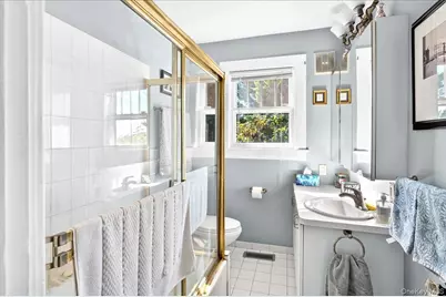 81 Oak Road, Bayport, NY 11705 - Photo 11