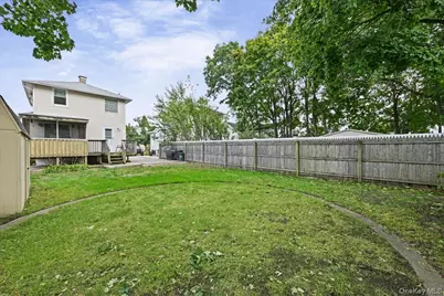 309 Frederick Avenue, Bellmore, NY 11710 - Photo 21