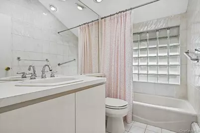 309 Frederick Avenue, Bellmore, NY 11710 - Photo 17