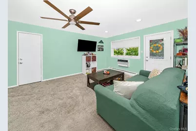 61 Adams #2A, Central Islip, NY 11722 - Photo 3
