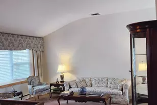 7 Bertlee Dr, Huntington, NY 11746 - Photo 7