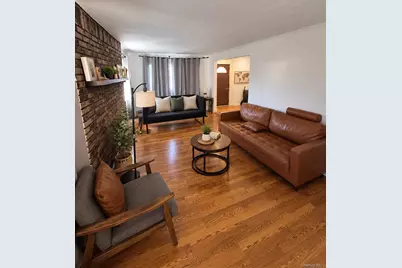204 Wellington Road, Hempstead, NY 11003 - Photo 3
