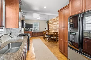 95 Aka 93 Sumner Ave, Yonkers, NY 10704 - Photo 11