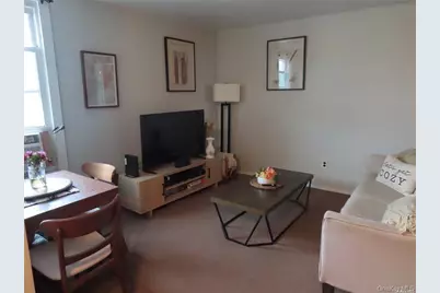 33 Deer Park Avenue #3C, Babylon, NY 11702 - Photo 5