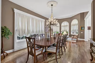 36 Stonehill Dr S, Manhasset, NY 11030 - Photo 11