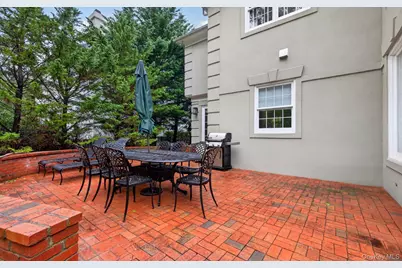 36 Stone Hill Drive S, Manhasset, NY 11030 - Photo 31