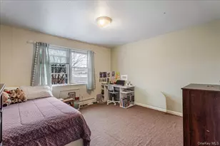 60-30 55th Dr, Maspeth, NY 11378 - Photo 17
