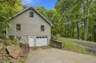 225 Hull Ave, Plattekill, NY 12515 - Photo 23