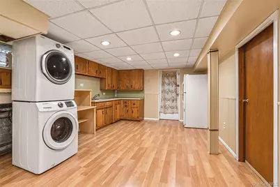 711 Covert Avenue, New Hyde Park, NY 11040 - Photo 17