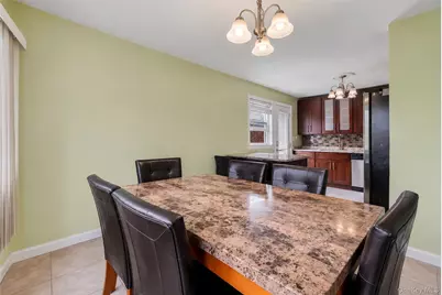 711 Covert Avenue, New Hyde Park, NY 11040 - Photo 5