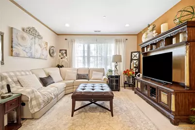 137 Francesca Way, Amityville, NY 11701 - Photo 15
