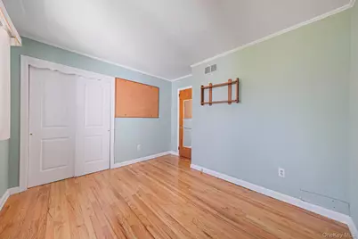 223 Connetquot Road, Bayport, NY 11705 - Photo 25