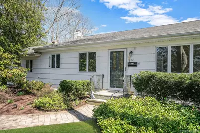 223 Connetquot Road, Bayport, NY 11705 - Photo 3