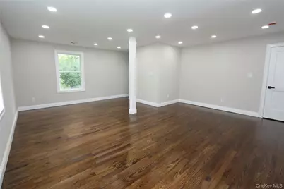 1537 Agate Street, Bay Shore, NY 11706 - Photo 17