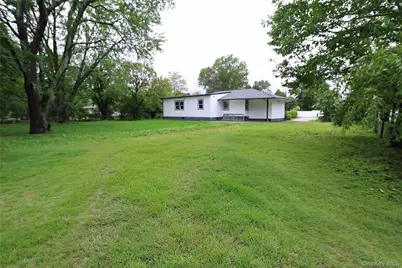 1537 Agate Street, Bay Shore, NY 11706 - Photo 35