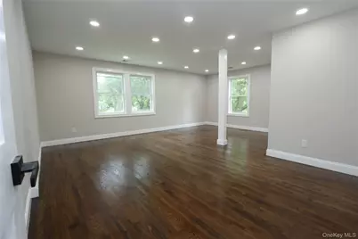 1537 Agate Street, Bay Shore, NY 11706 - Photo 13