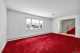 25 Sherry Ln, Hauppauge, NY 11788 - Photo 9