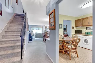 650 Newbridge Rd, East Meadow, NY 11554 - Photo 7