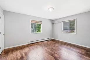 95 W Bartlett Rd, Middle Island, NY 11953 - Photo 17