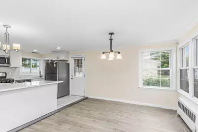 30 Jay Street, Hicksville, NY 11801 - Photo 5