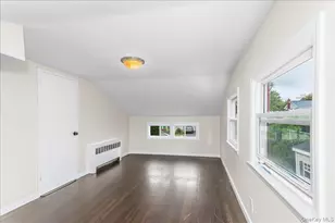 30 Jay St, Hicksville, NY 11801 - Photo 17