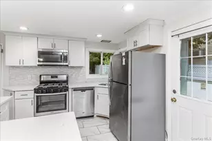 30 Jay St, Hicksville, NY 11801 - Photo 7