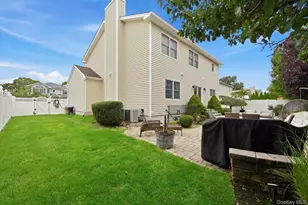 151 Monroe St, Massapequa Park, NY 11762 - Photo 41