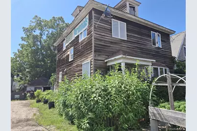 164 Little East Neck, West Babylon, NY 11704 - Photo 1