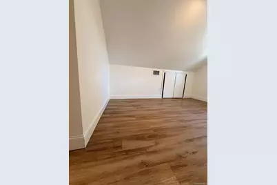 8 Michel Avenue, Farmingdale, NY 11735 - Photo 27