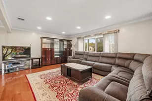 8 Carl Ct, Spring Valley, NY 10977 - Photo 5