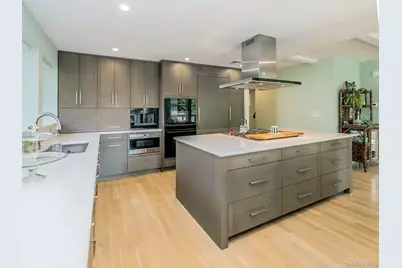 14 Highland Place, Sea Cliff, NY 11579 - Photo 15