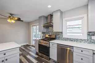 31 E June St, Lindenhurst, NY 11757 - Photo 9