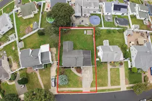 34 Chapel Ln, Levittown, NY 11756 - Photo 19