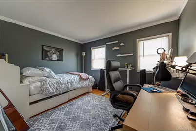 20 Evon Drive SW, Syosset, NY 11791 - Photo 15