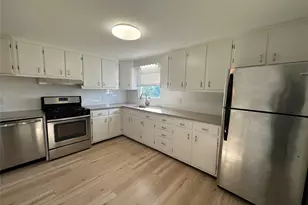 11 Gabriel Pl, Glen Cove, NY 11542 - Photo 3