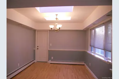[Address not provided], East Setauket, NY 11733 - Photo 5