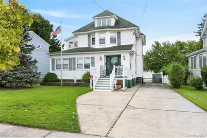 36 Union Place, Lynbrook, NY 11563 - Photo 3