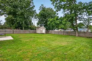 368 Randall Rd, Ridge, NY 11961 - Photo 21