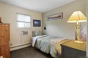 121 W Lake Dr, Lindenhurst, NY 11757 - Photo 17