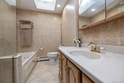 2066 Seaford Avenue, Seaford, NY 11783 - Photo 15