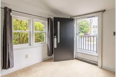 35 Sycamore Street, Kingston, NY 12401 - Photo 15